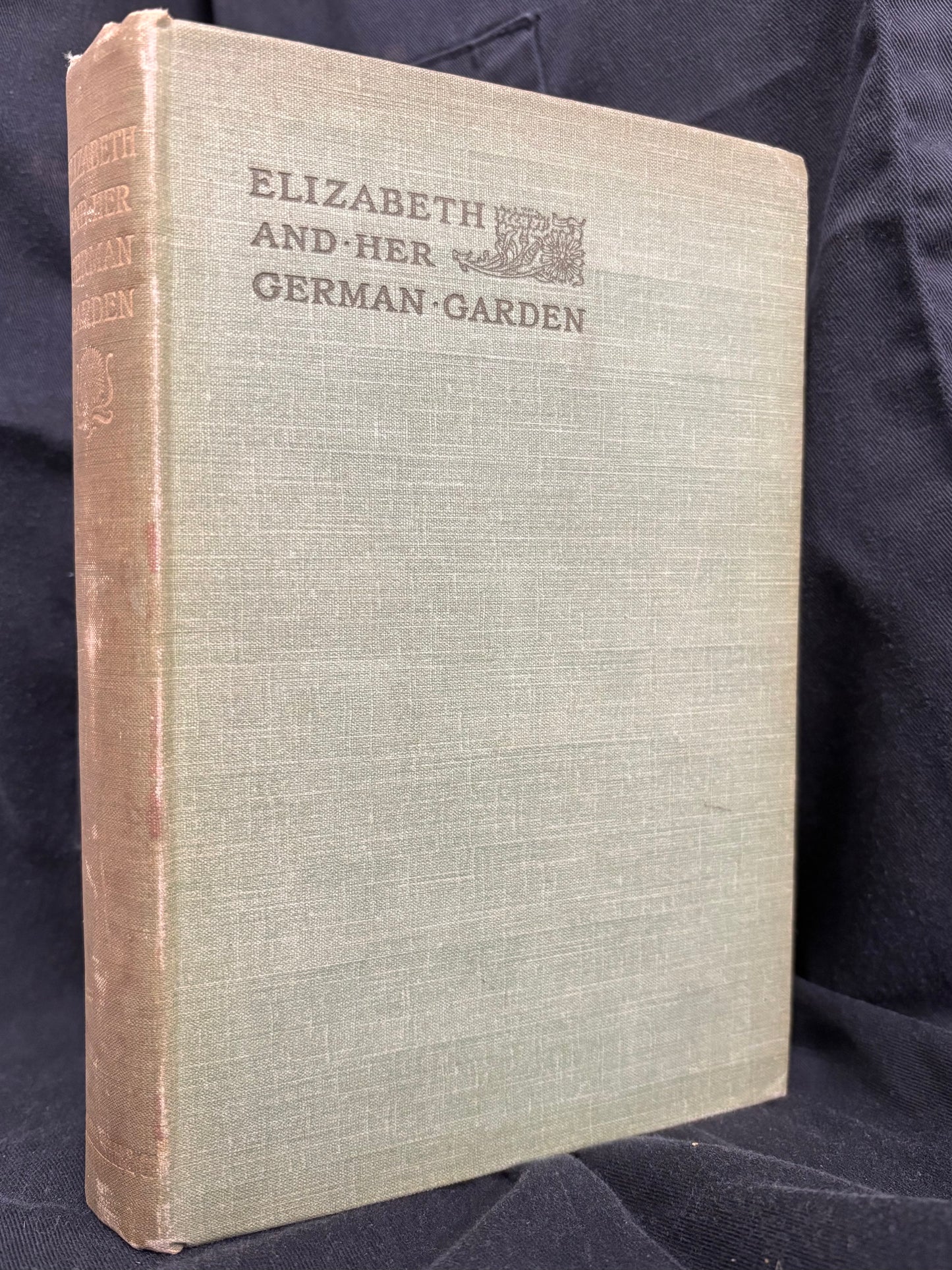 Elizabeth Von Arnim.         Elizabeth and her German Garden.